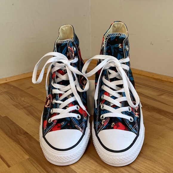 Converse Black Pomegranate Print High Top Lace Up Sneakers Size Mens 7/ Womens 9 - Picture 2 of 6